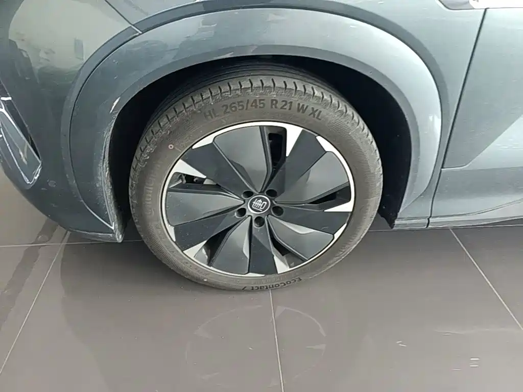 BYD Tang L 2025 2025 DM 175KM Drone Player Edition