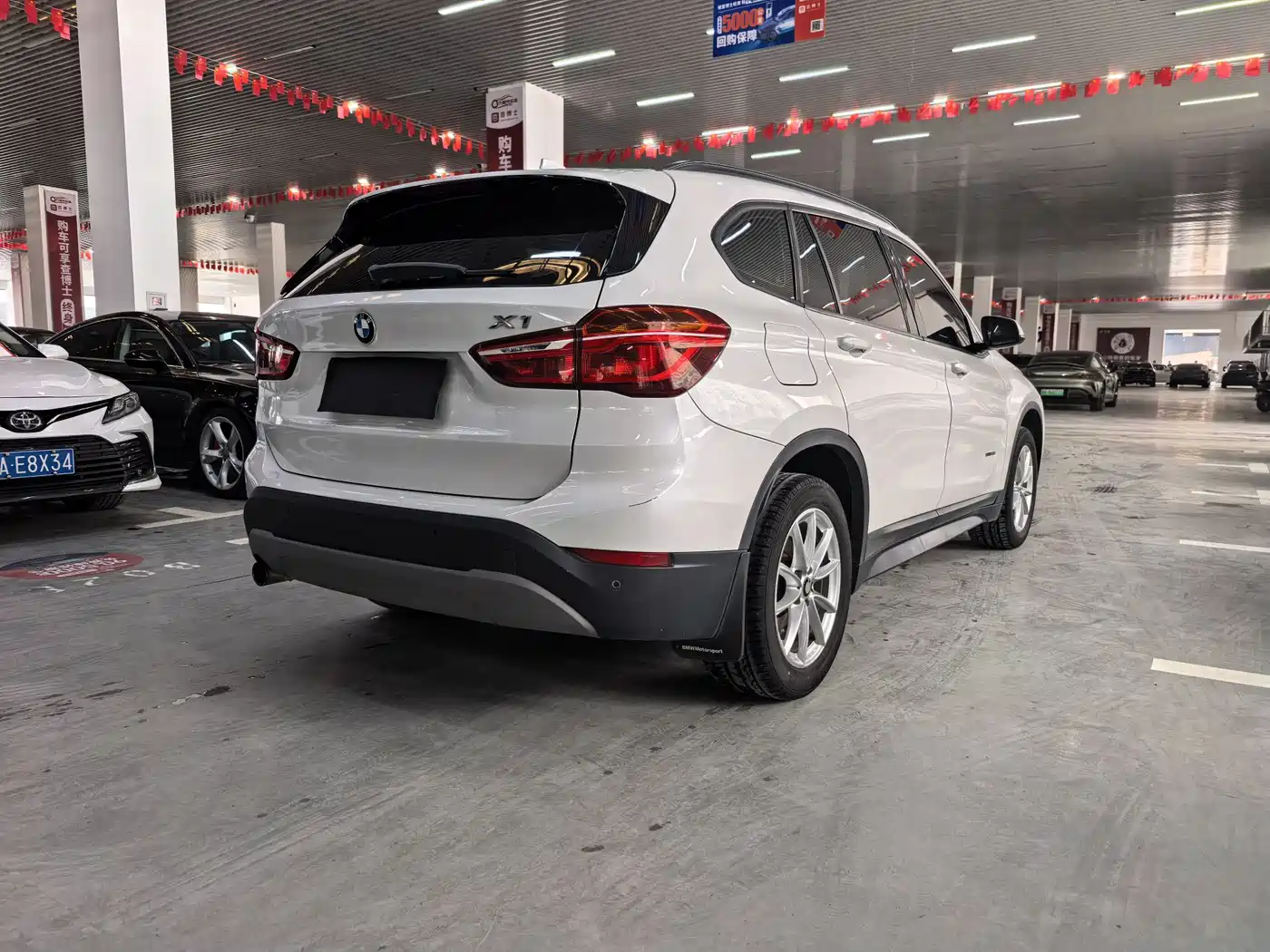 BMW X1 2016 sDrive18Li Premium Model фото 15