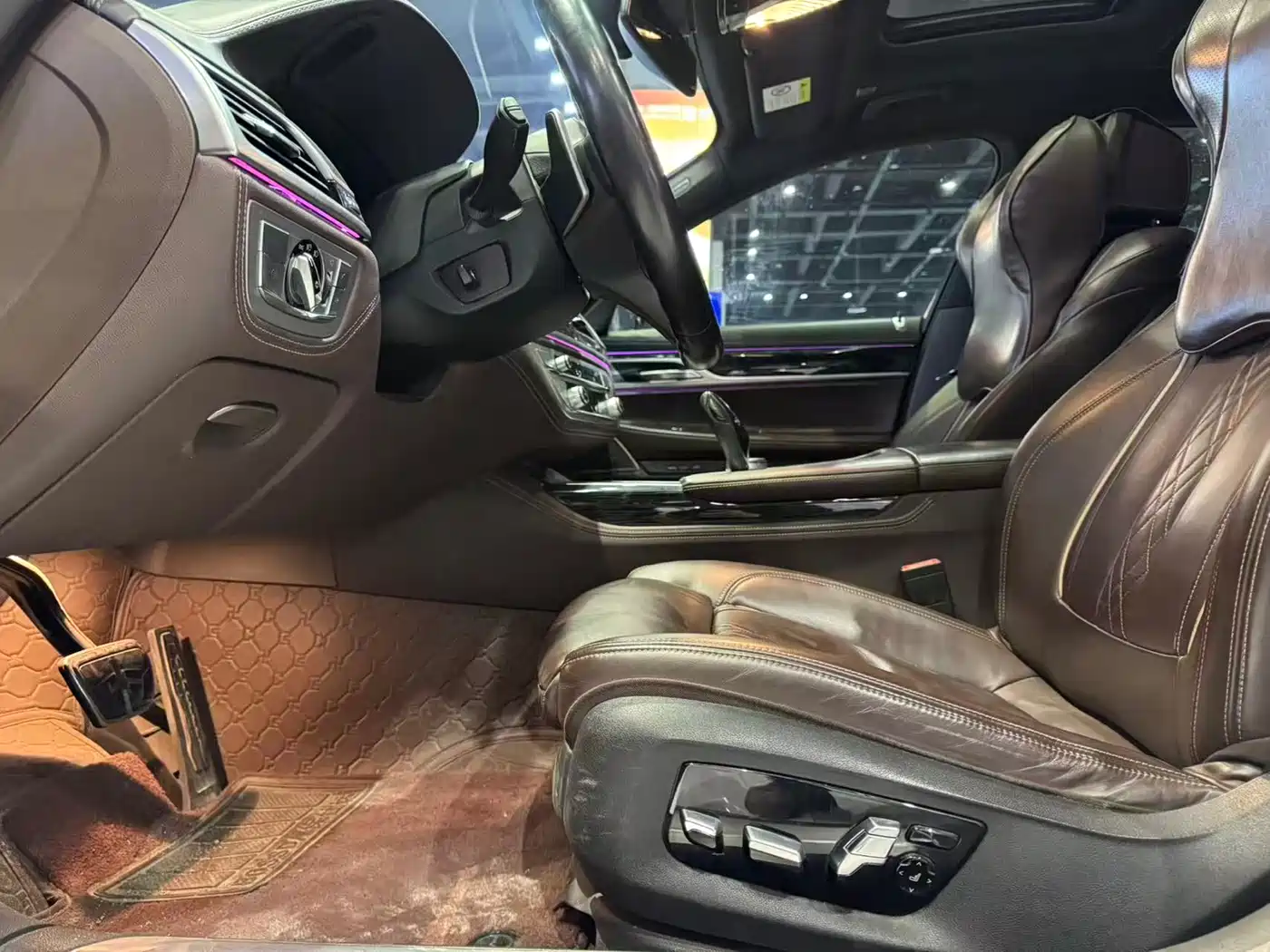 BMW 7 Series 2021 Model 730Li M Sport Package фото 11