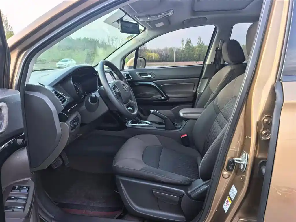 GAC Trumpchi Trumpchi GS4 2015 200T G-DCT Elite Edition фото 9