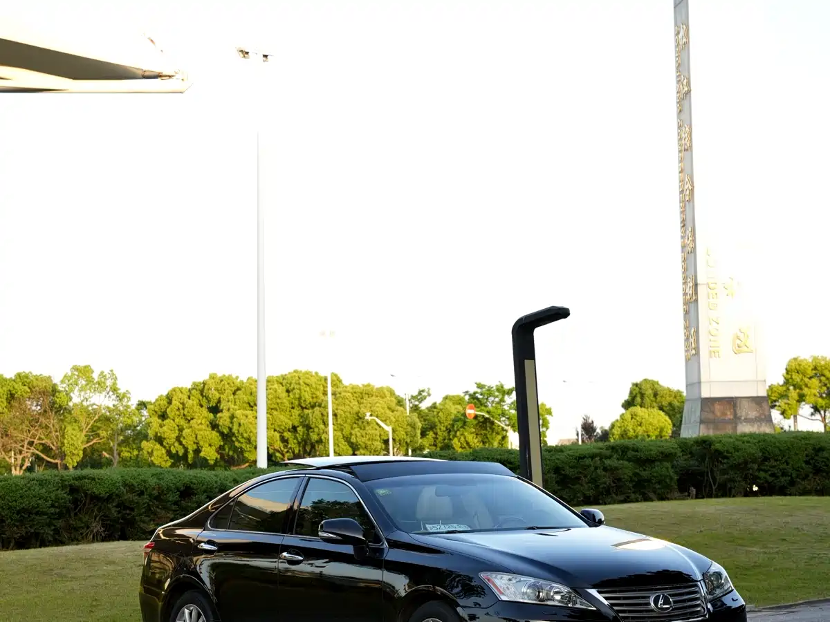 Lexus ES 2010 350 Luxury Edition фото 4
