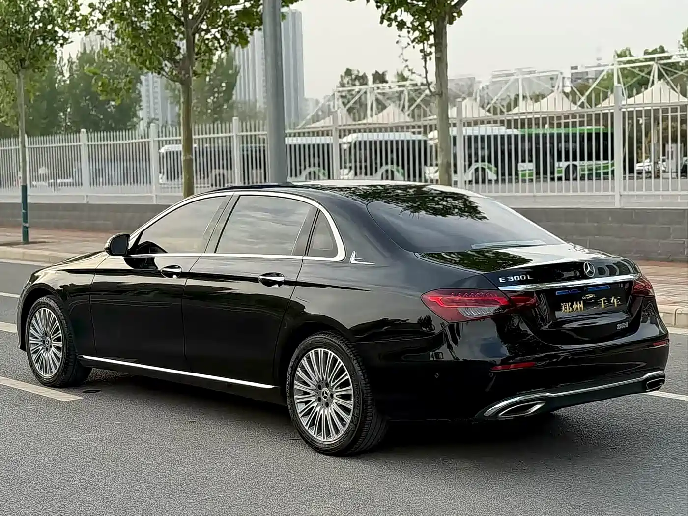 Mercedes-Benz E-Class 2021 E 300 L Premium фото 19