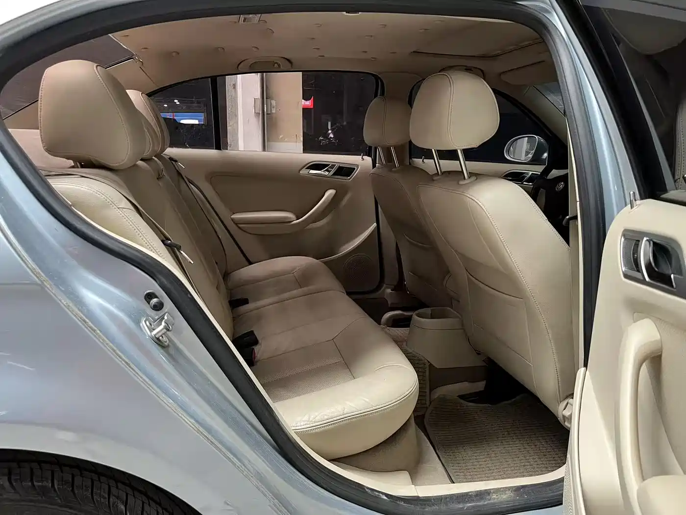 Volkswagen Lavida 2008 Model 1.6L Automatic Pinxuan Edition фото 10