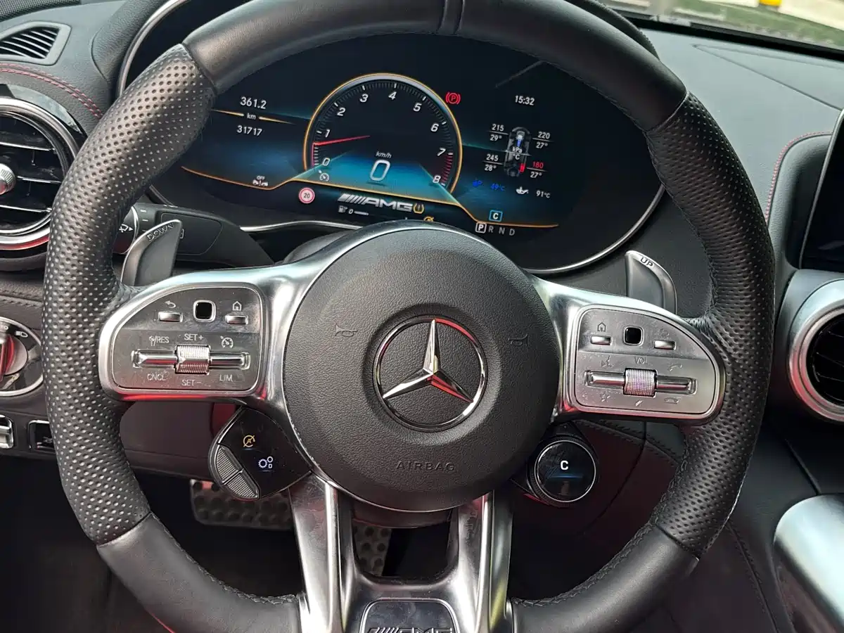 MERCEDES-BENZ AMG GT