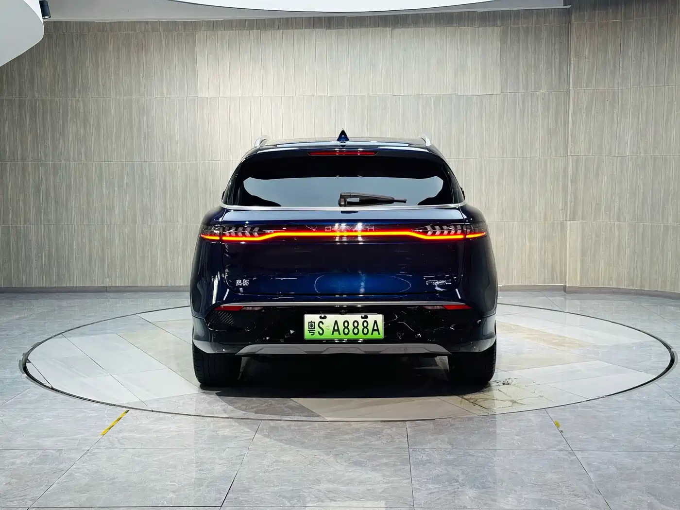 Voyah Auto VOYAH FREE 2021 AWD Standard Range Extender Exclusive Luxury Package фото 6