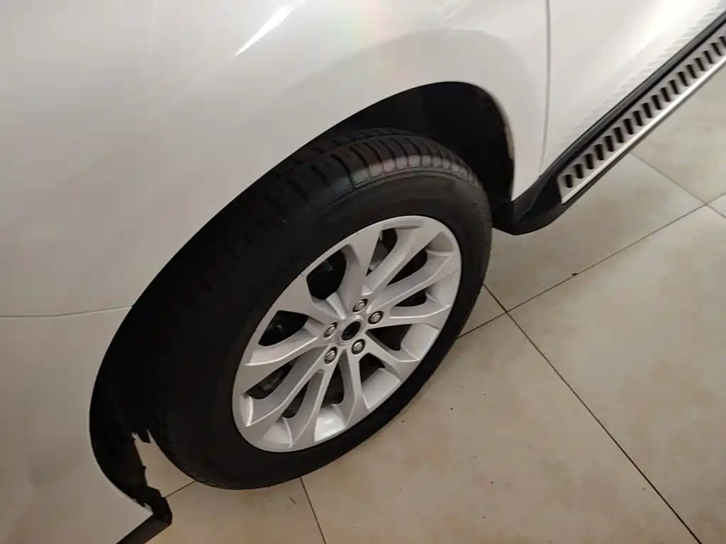 Photo 23 - Haval H2