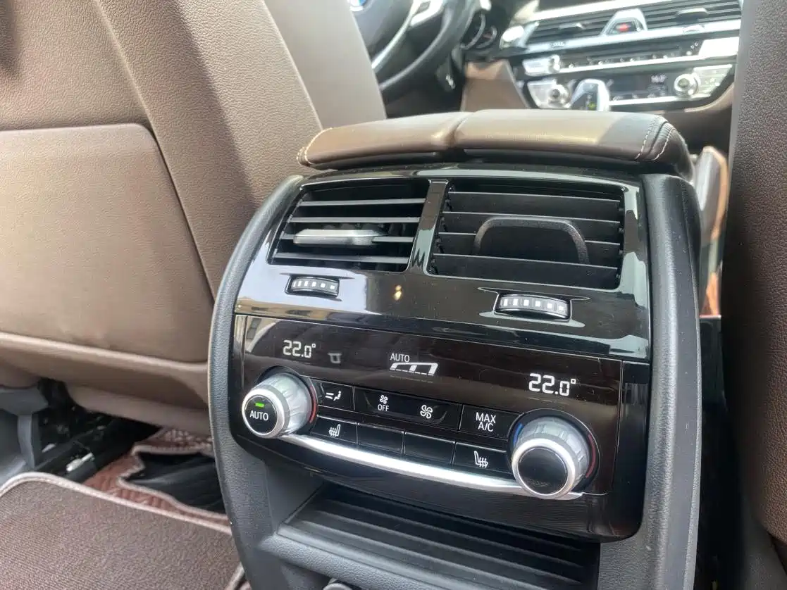 BMW 5 Series 2018 Facelift 530Li Leading Luxury Package фото 16