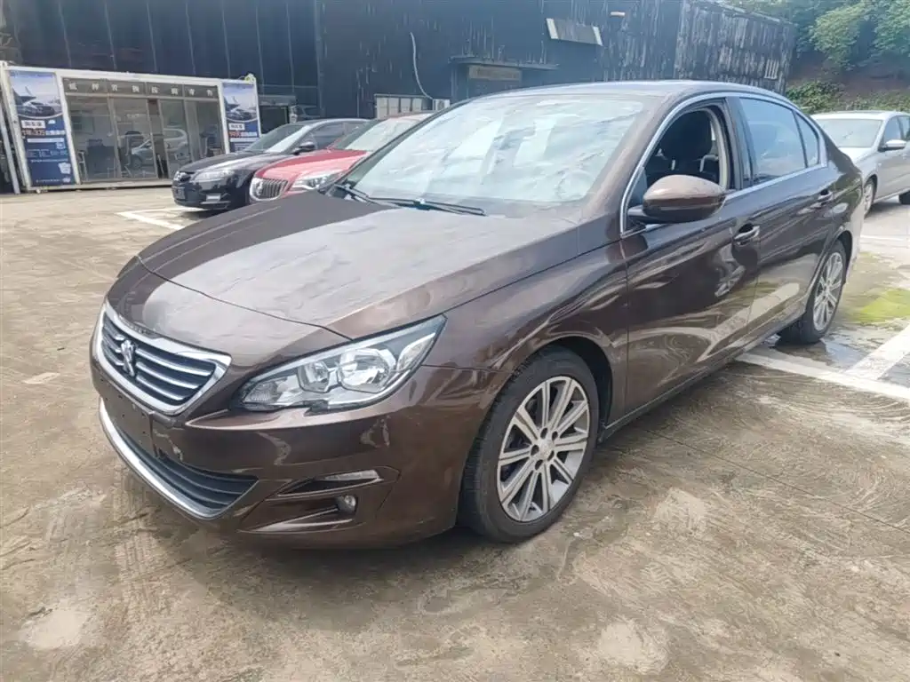 Peugeot 408 2014 1.8L Automatic Luxury Edition фото 2