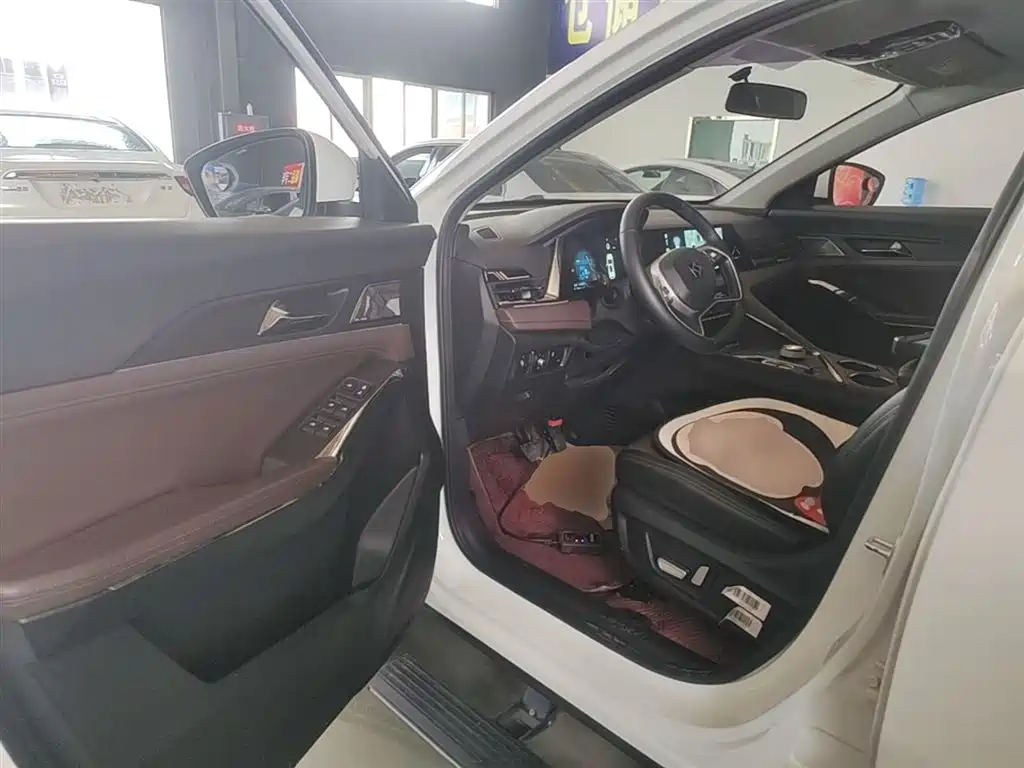 Sehol X8 PLUS 2023 2023 1.5TGDI DCT Smart Enjoyment Edition (7-seater)