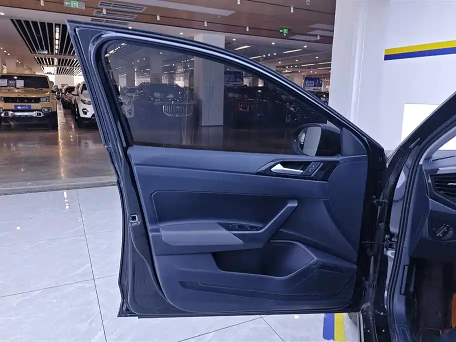 Volkswagen Lavida 2023 New Sharp 1.5L Auto Premium Edition фото 7