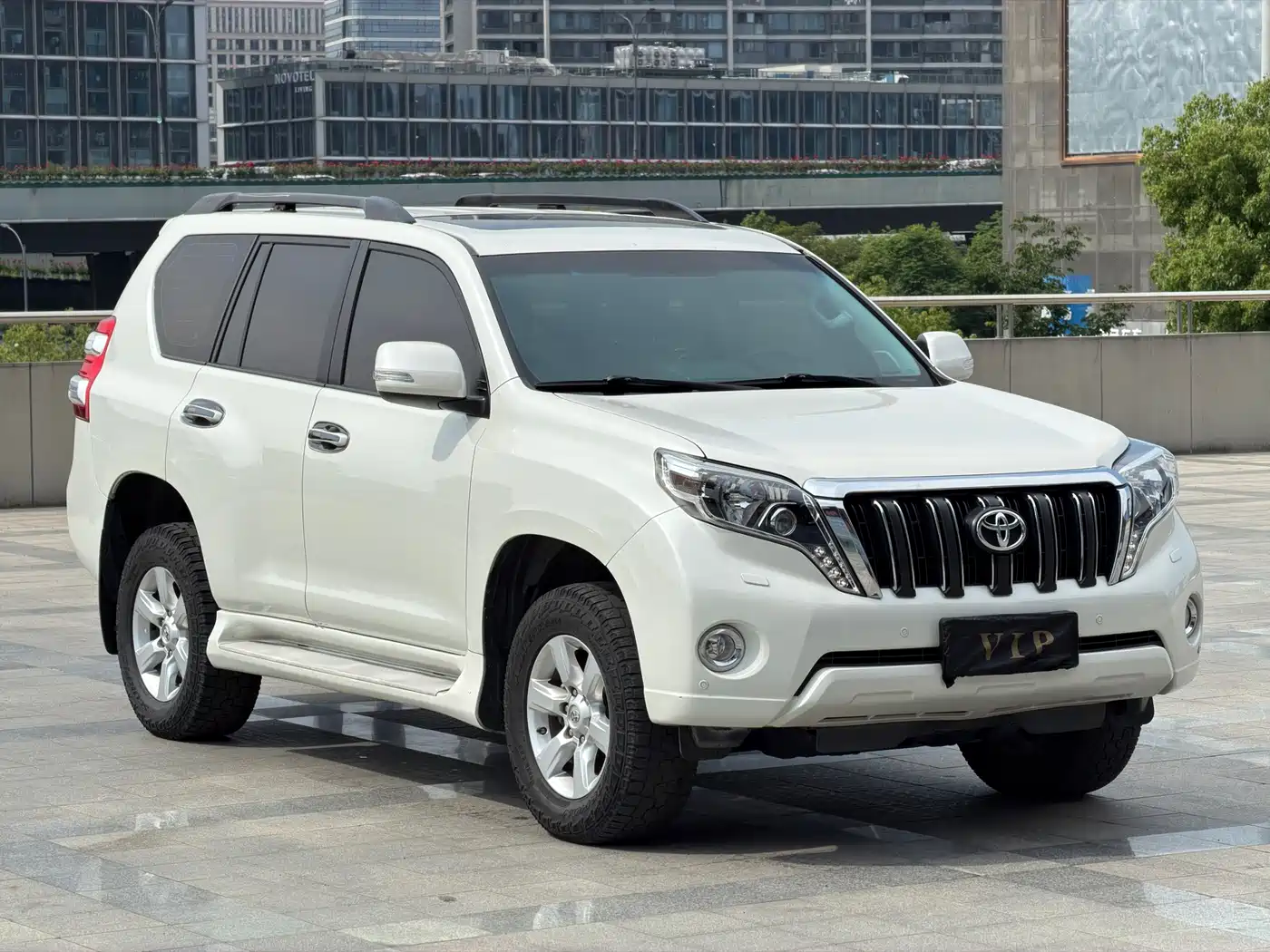 Toyota Prado 2016 3.5L Auto TX-L фото 2