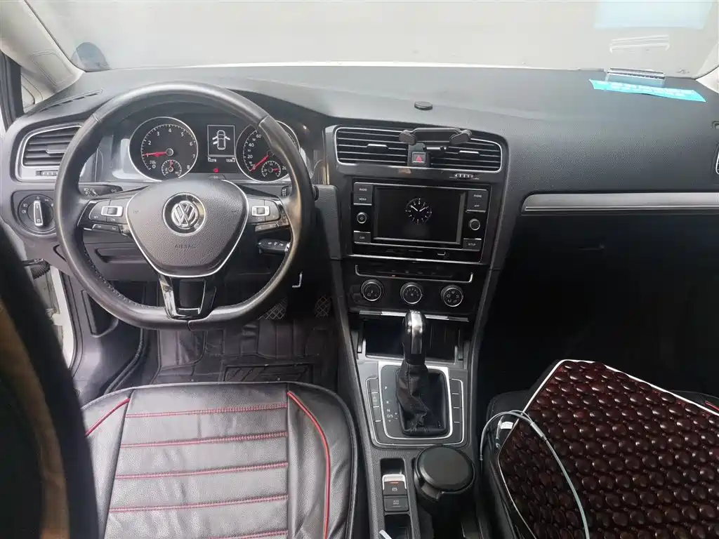 Volkswagen Golf 2018 230TSI Automatic Comfort фото 10