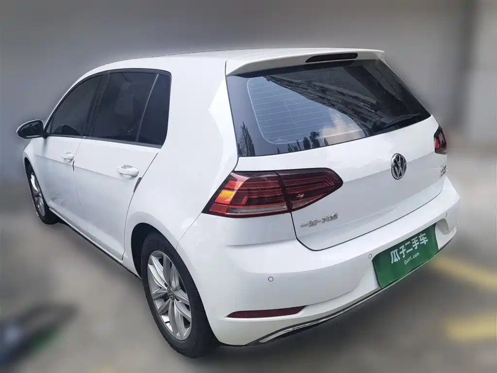 Volkswagen Golf 2018 230TSI Automatic Comfort фото 4