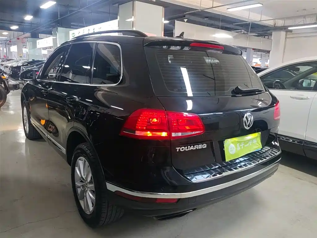 Volkswagen Touareg 2016 3.0TSI Glamour Edition фото 5