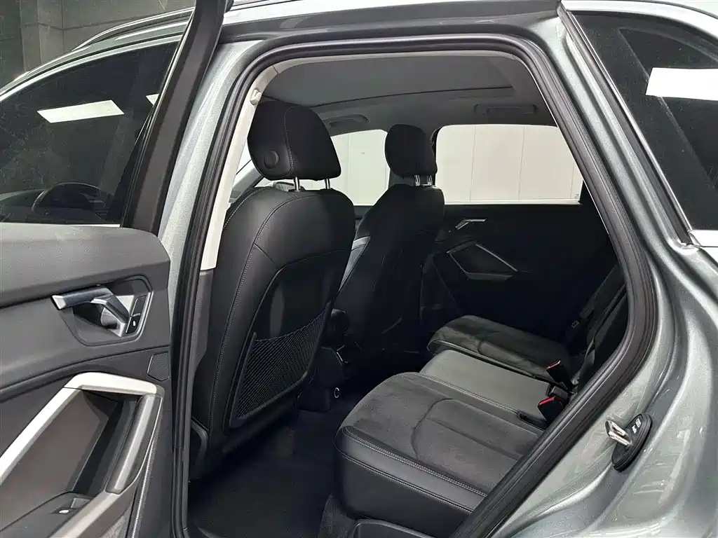 Audi Q3 2023 35 TFSI Fashion Dynamic (1.4T) фото 16