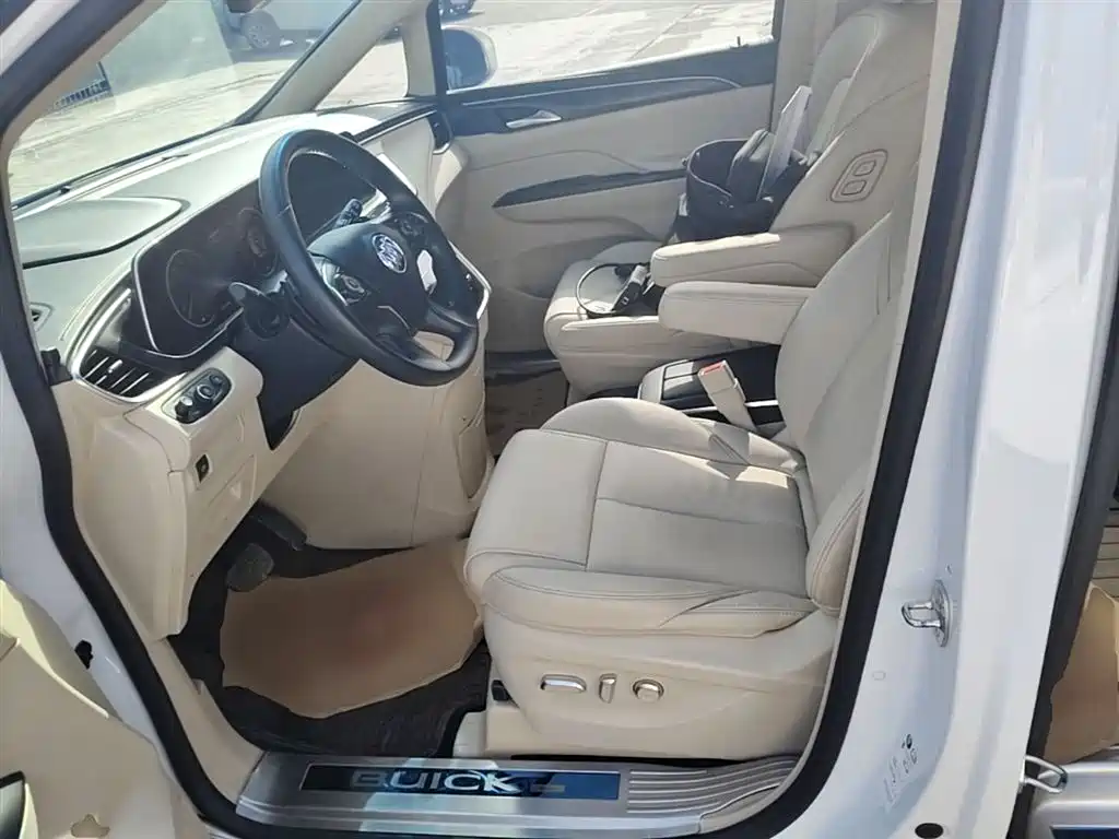 Buick GL8 2023 ES Landmaster Exclusive фото 15