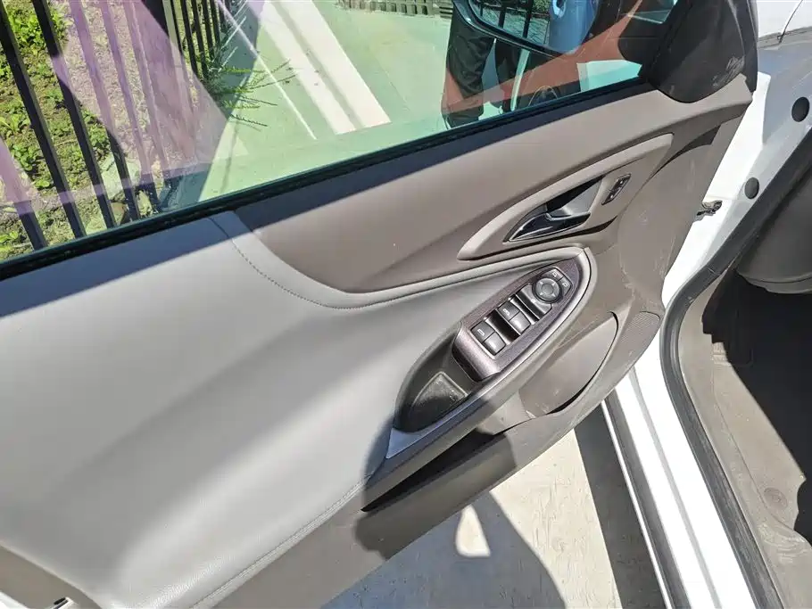Chevrolet Malibu XL 2018 530T Auto RuiXiang Edition фото 7