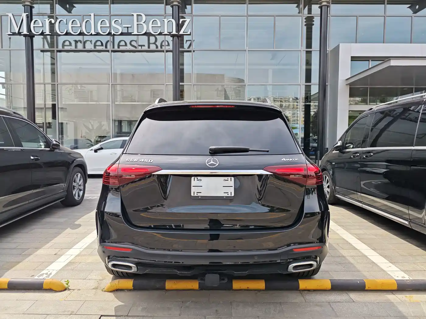 Mercedes-Benz GLE 2024 GLE 450 4MATIC Luxury фото 3