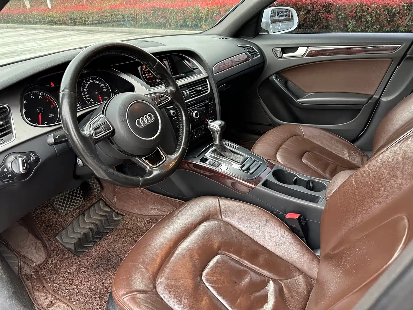Audi A4L 2016 35 TFSI Collector's Edition S line Comfort фото 9