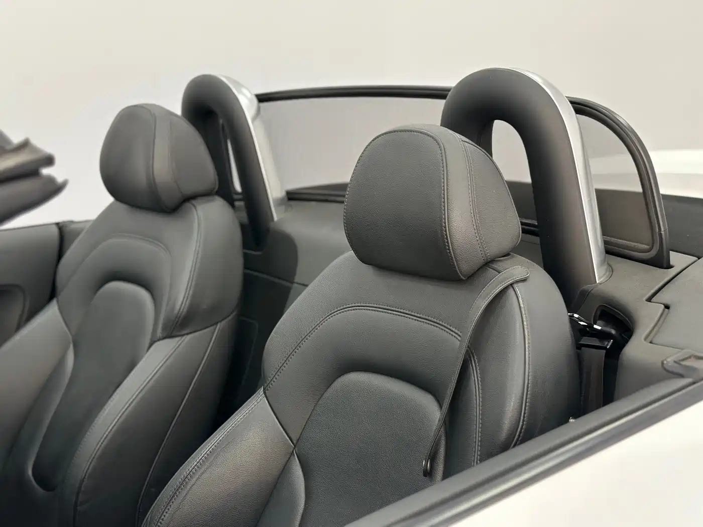 Audi TT 2012 TT Roadster 2.0TFSI Classic Edition фото 9