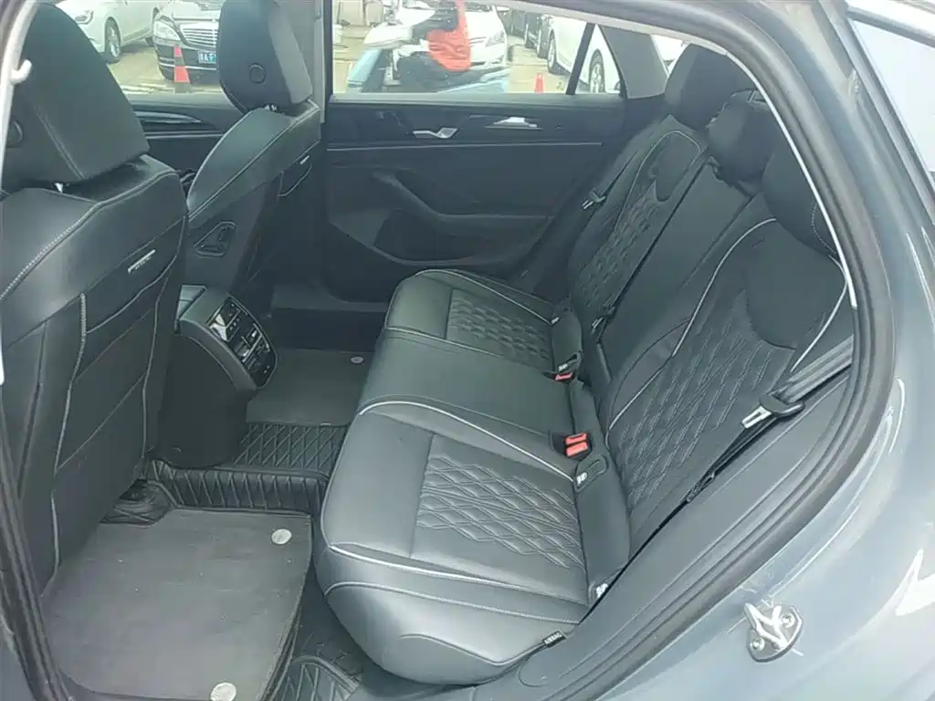 Volkswagen Magotan 2024 380TSI DSG Luxury Edition (Daimai Package) фото 13