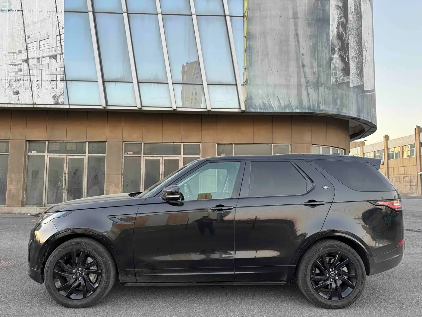 Land Rover Discovery 2020 3.0 SC V6 30th Anniversary Special Edition фото 7