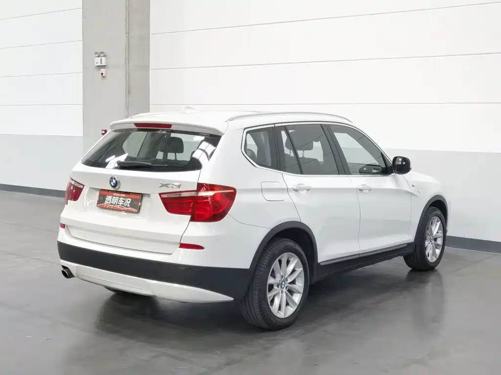 Photo 2 - BMW X3 (Import)