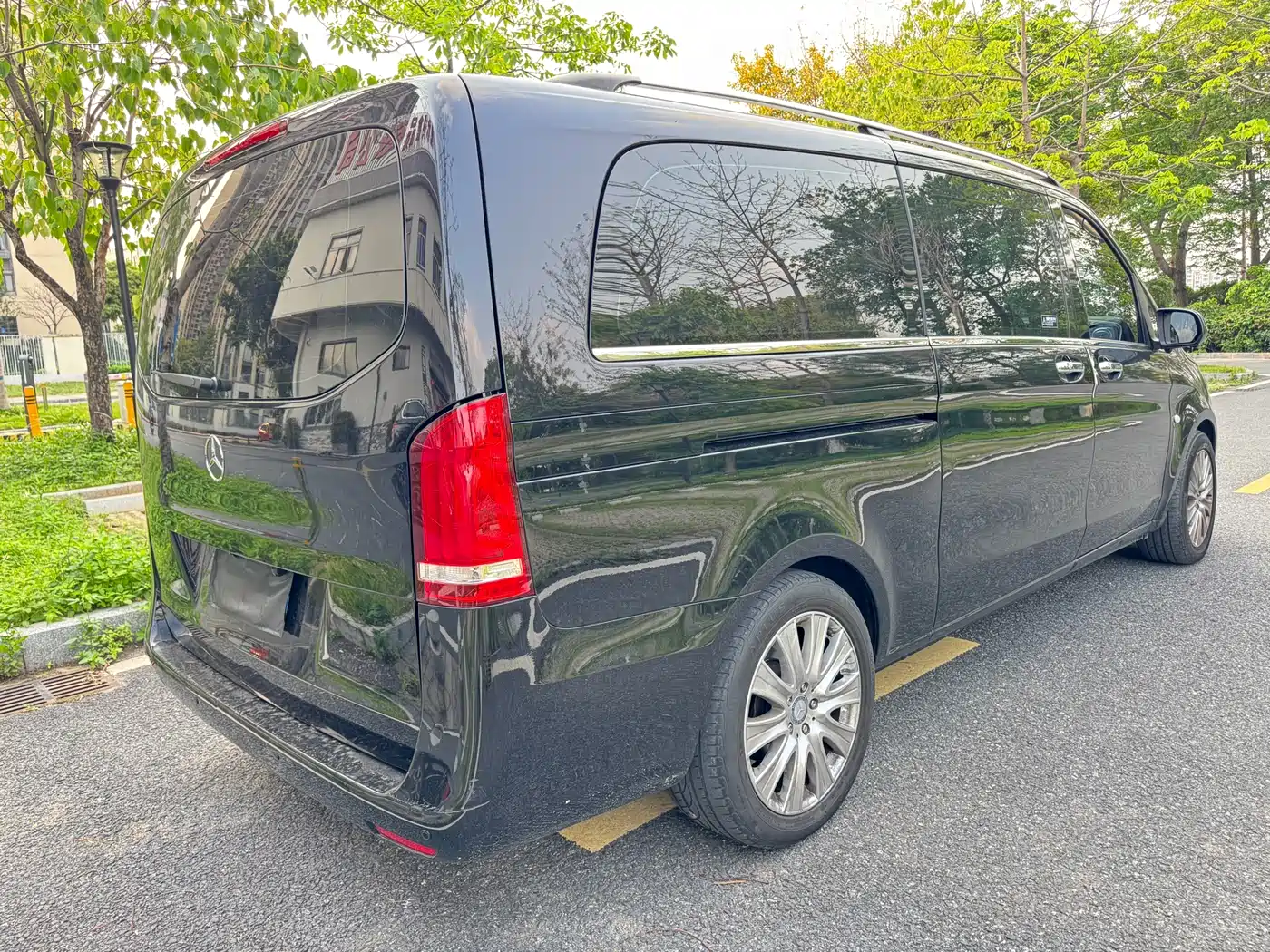 Mercedes-Benz Vito 2018 2.0T Elite Edition 7-seater China VI фото 7