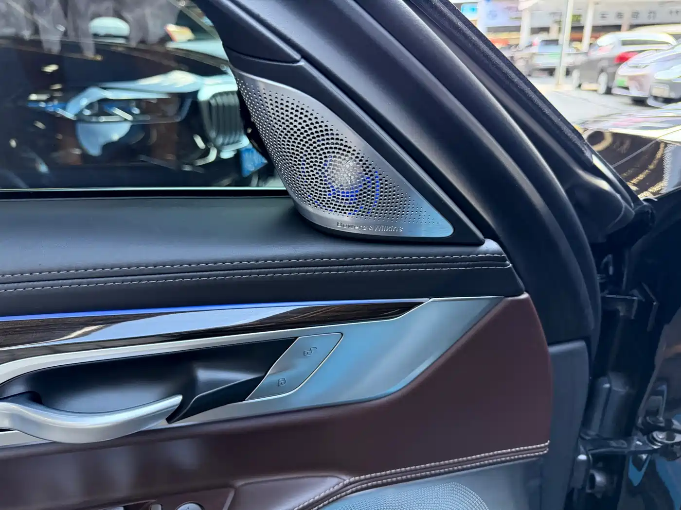 BMW 7 Series, миниатюра 16