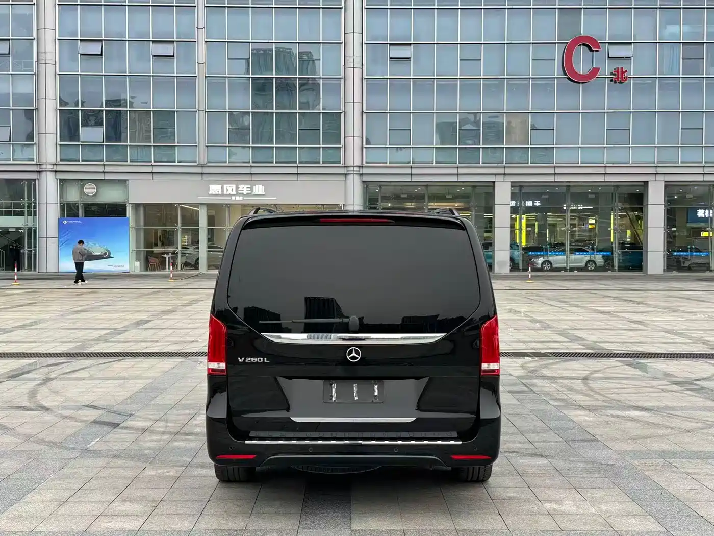 MERCEDES-BENZ V CLASS