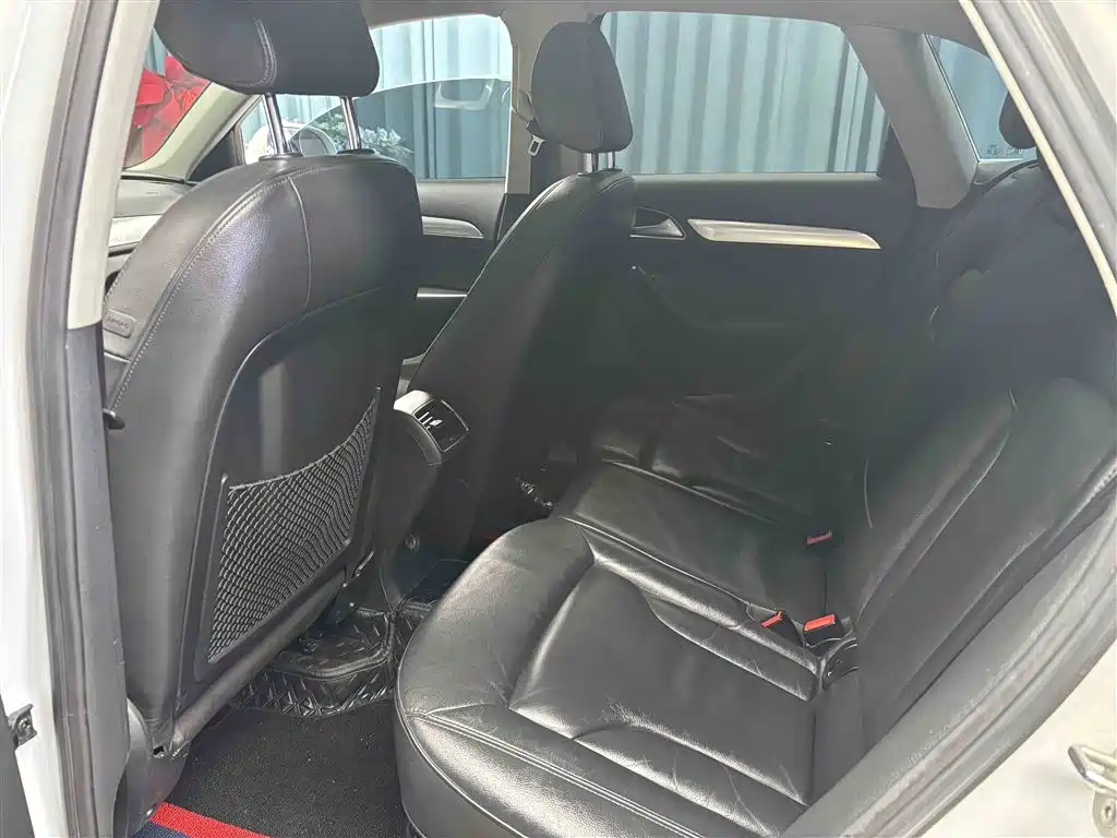 Audi Q3 2016 30 TFSI Heritage Edition Comfort фото 4