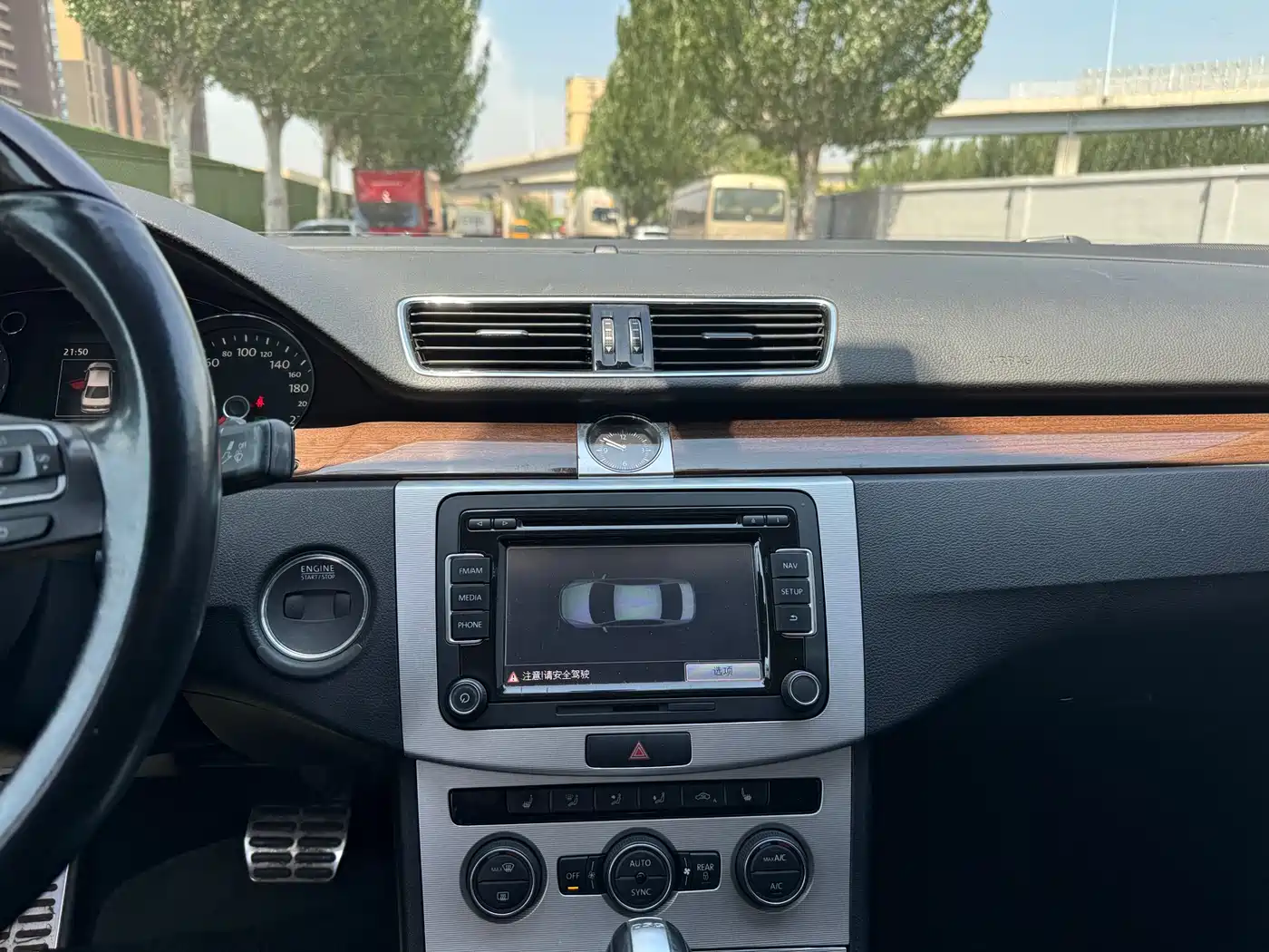 Volkswagen Magotan 2015 Facelift 1.8TSI Premium фото 9