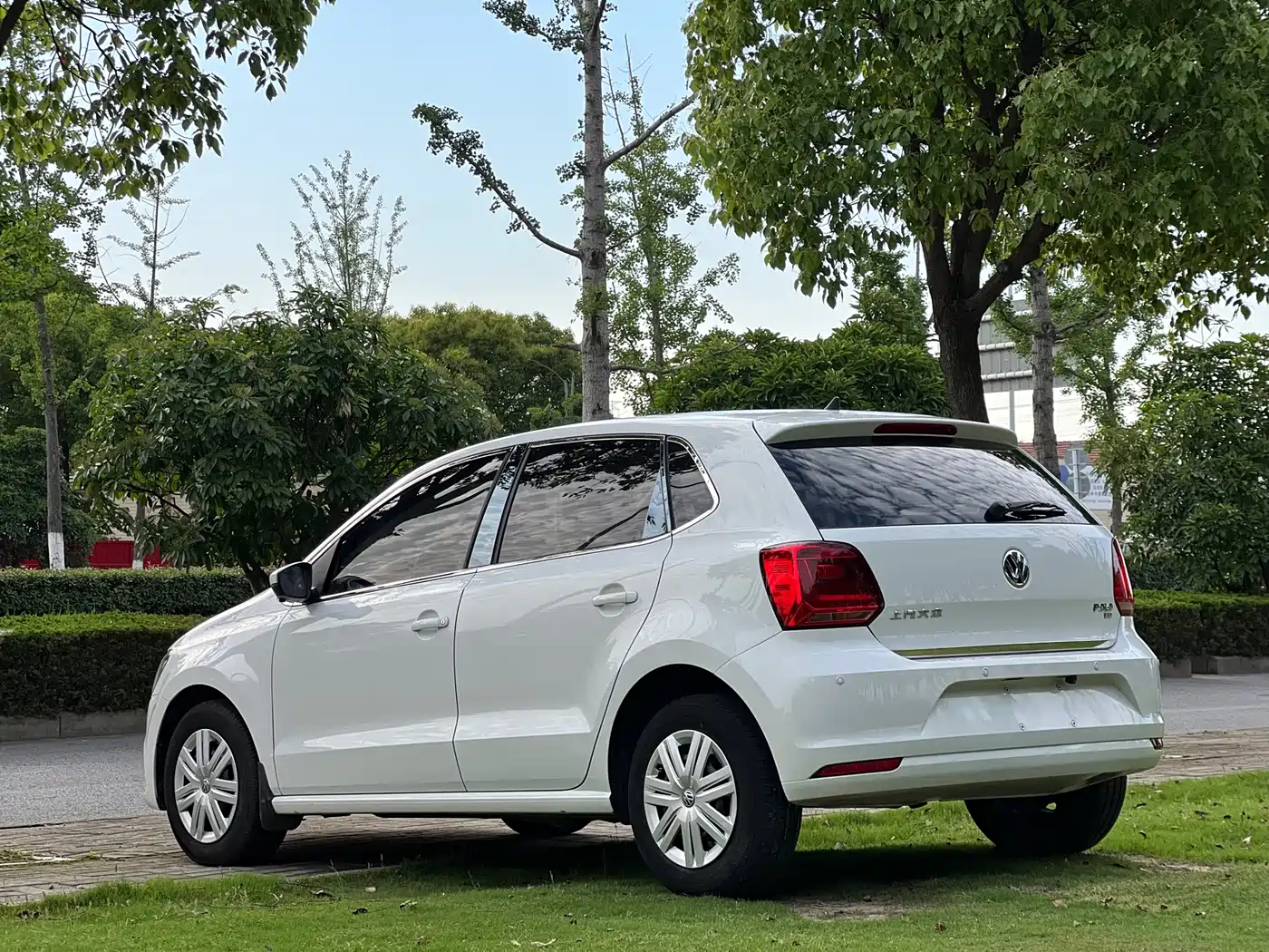 Volkswagen Polo 2018 1.5L Auto Safe Drive фото 9