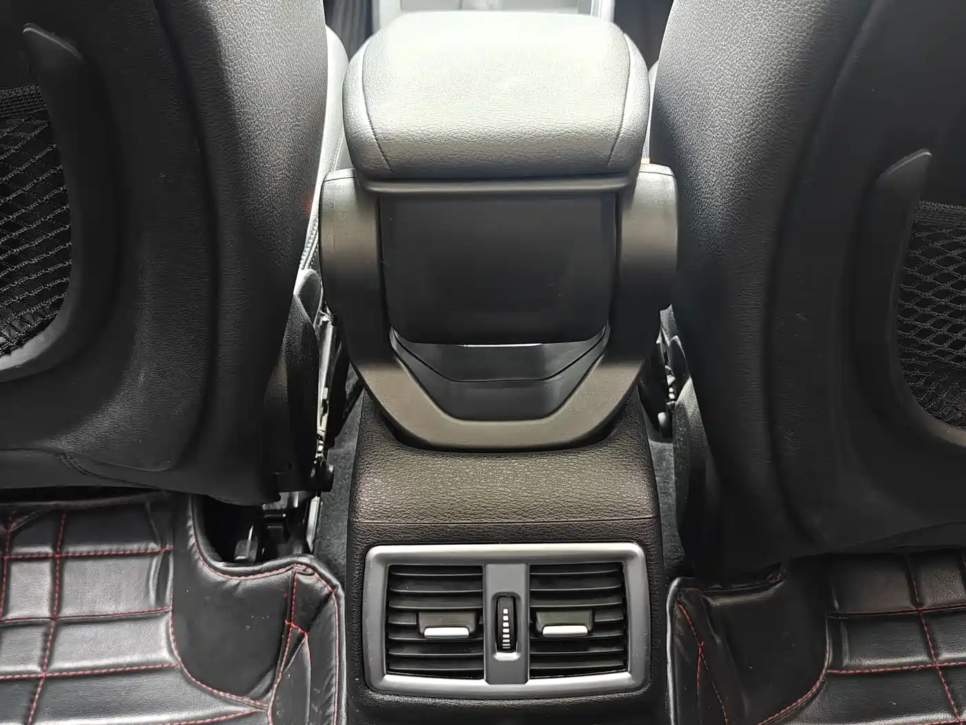 BMW X1 2016 sDrive18Li Fashion Model фото 16