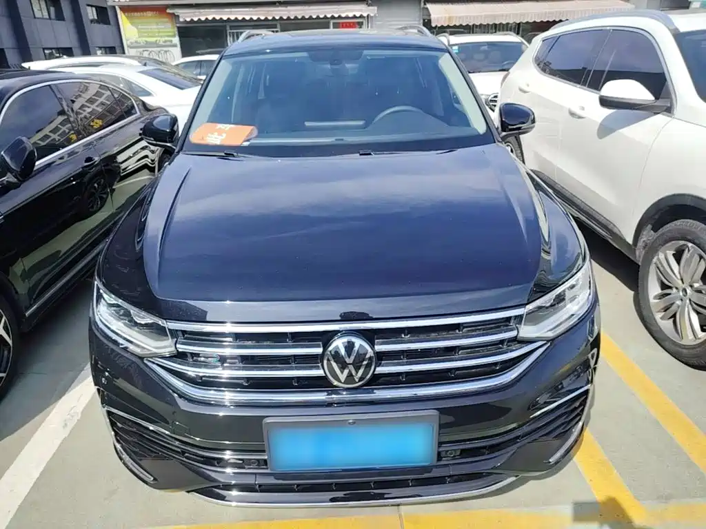 Volkswagen Tiguan L 2025 2024 Outstanding 330TSI Auto 2WD R-Line Dragon Glory Edition