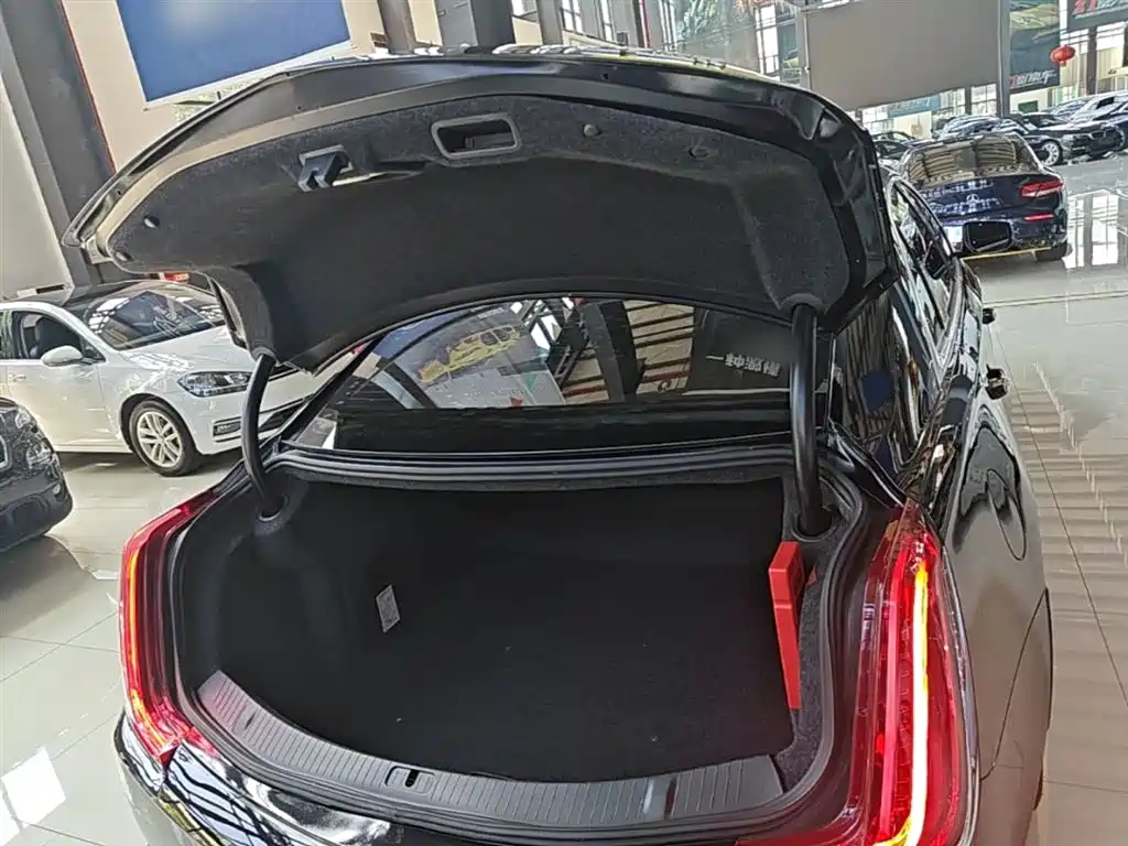 Cadillac XTS 2018 28T Technology фото 19