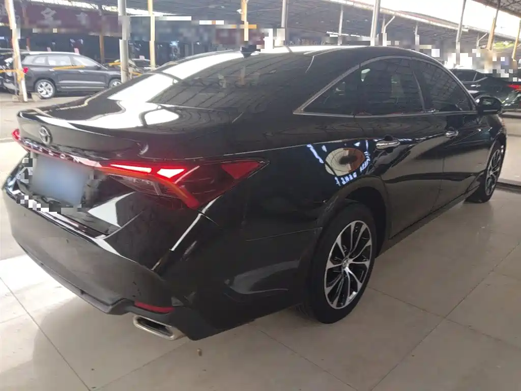 Toyota Avalon 2022 2.0L Luxury Edition фото 7