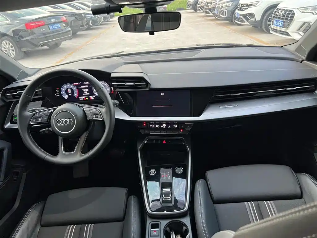 Audi A3 2023 A3L Limousine 35 TFSI Fashion Sport фото 15
