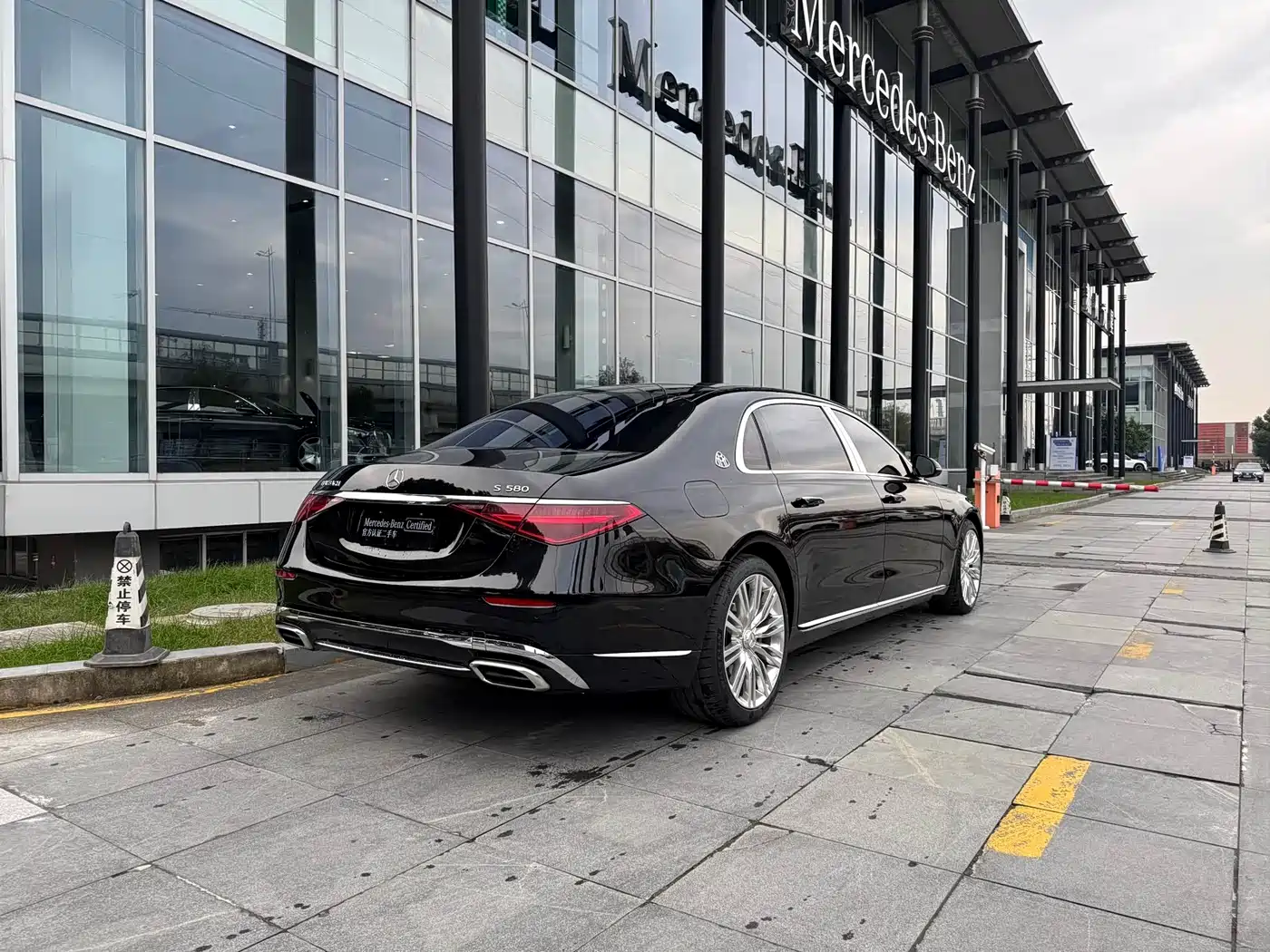 Mercedes-Benz Maybach S-Class 2023 S 580 4MATIC фото 16
