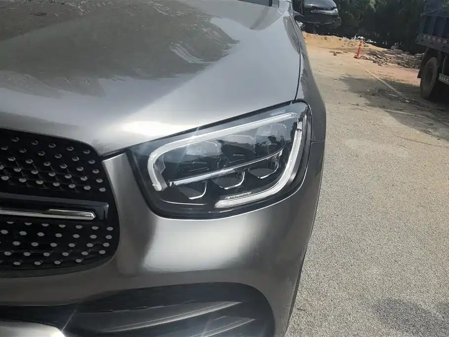 Mercedes-Benz GLC Coupe 2022 GLC 260 4MATIC Coupe SUV фото 5