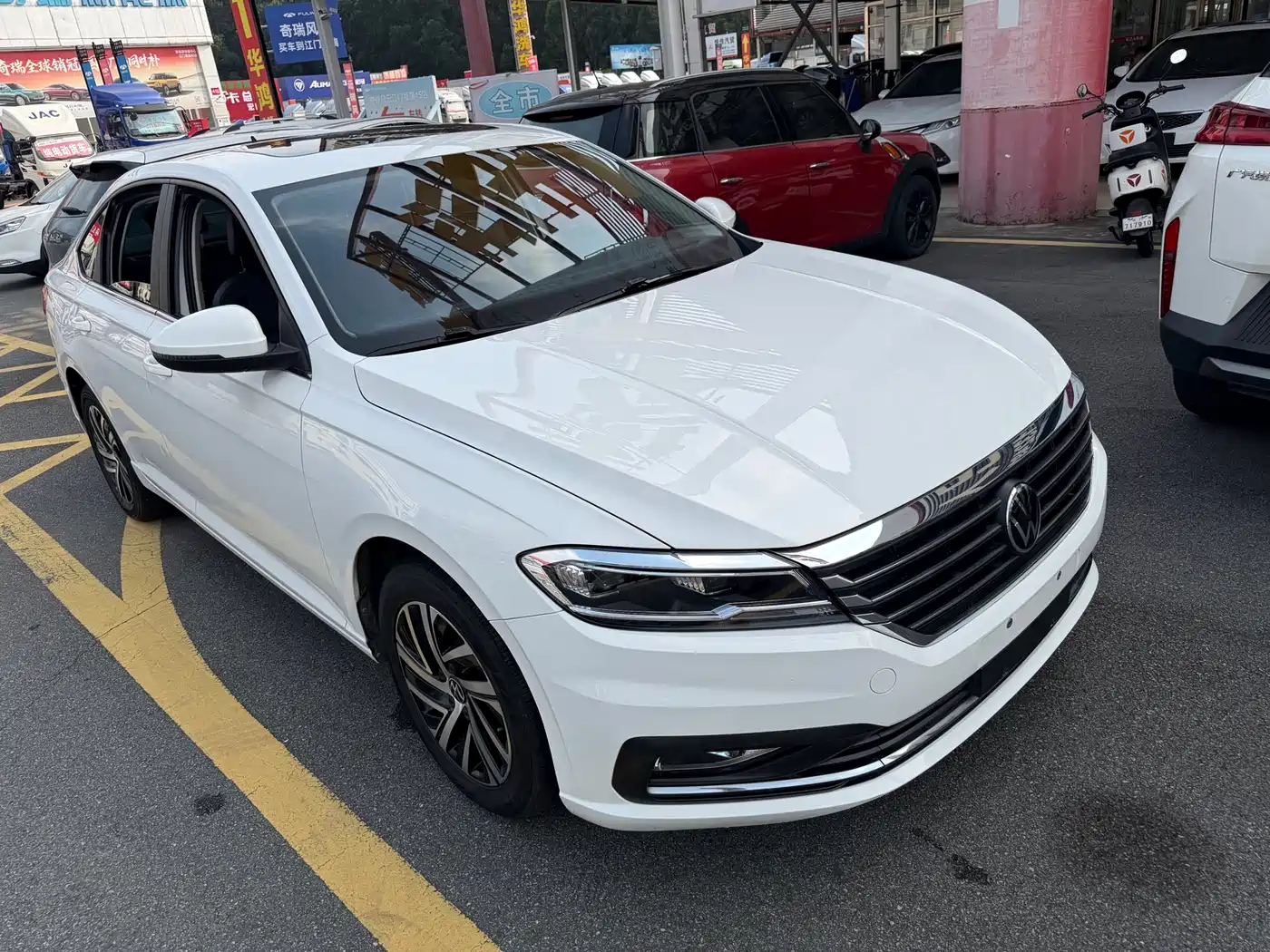 Volkswagen Lavida 2022 1.5L Auto Trend Edition фото 5