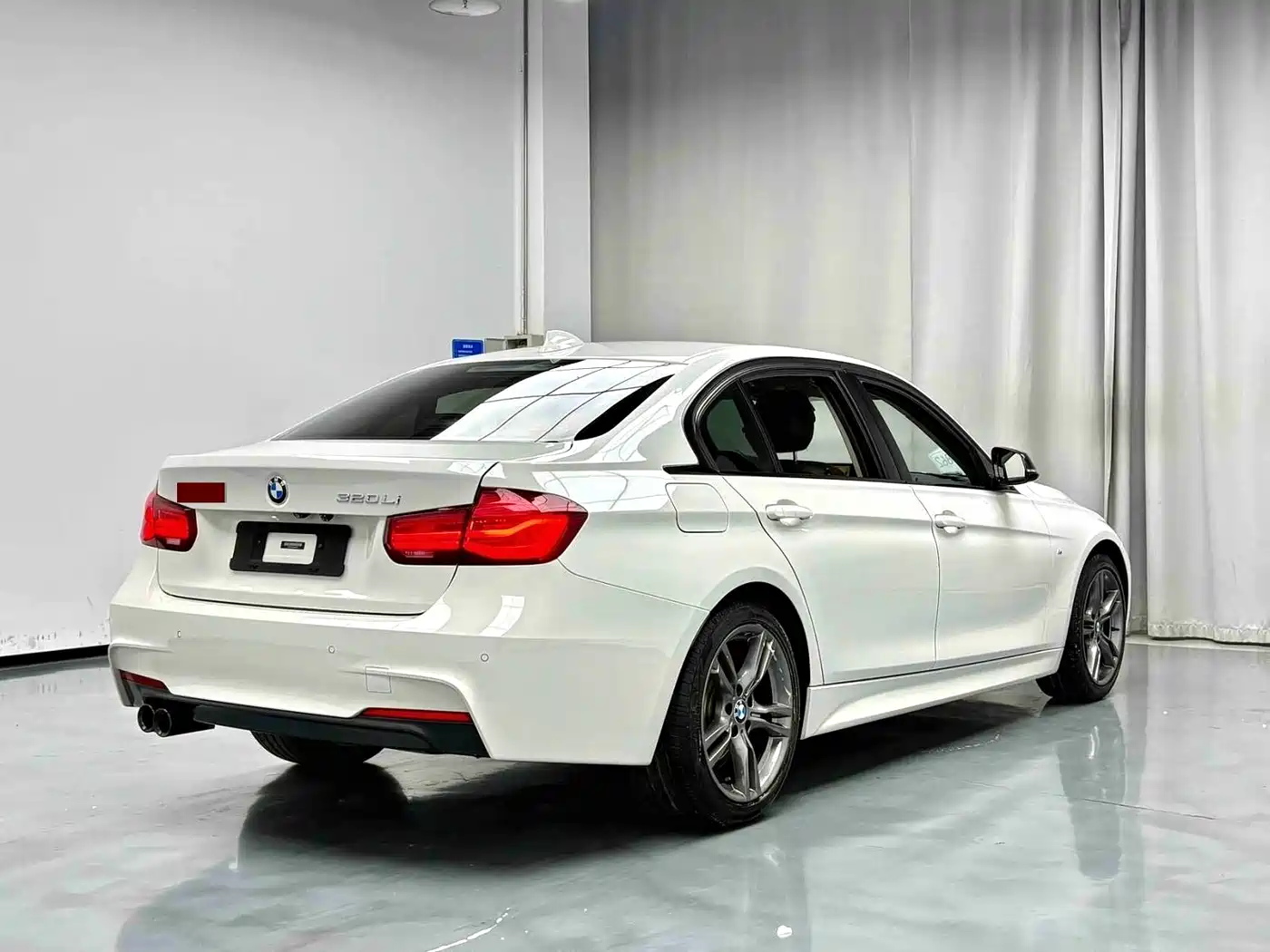 BMW 3 Series 2018 320Li M Sport Black Night Edition фото 8