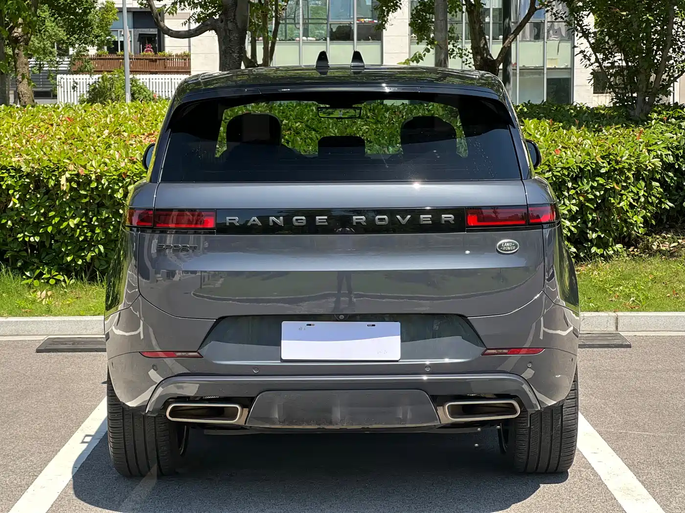 Land Rover Range Rover Sport 2023 400PS Launch Edition фото 5