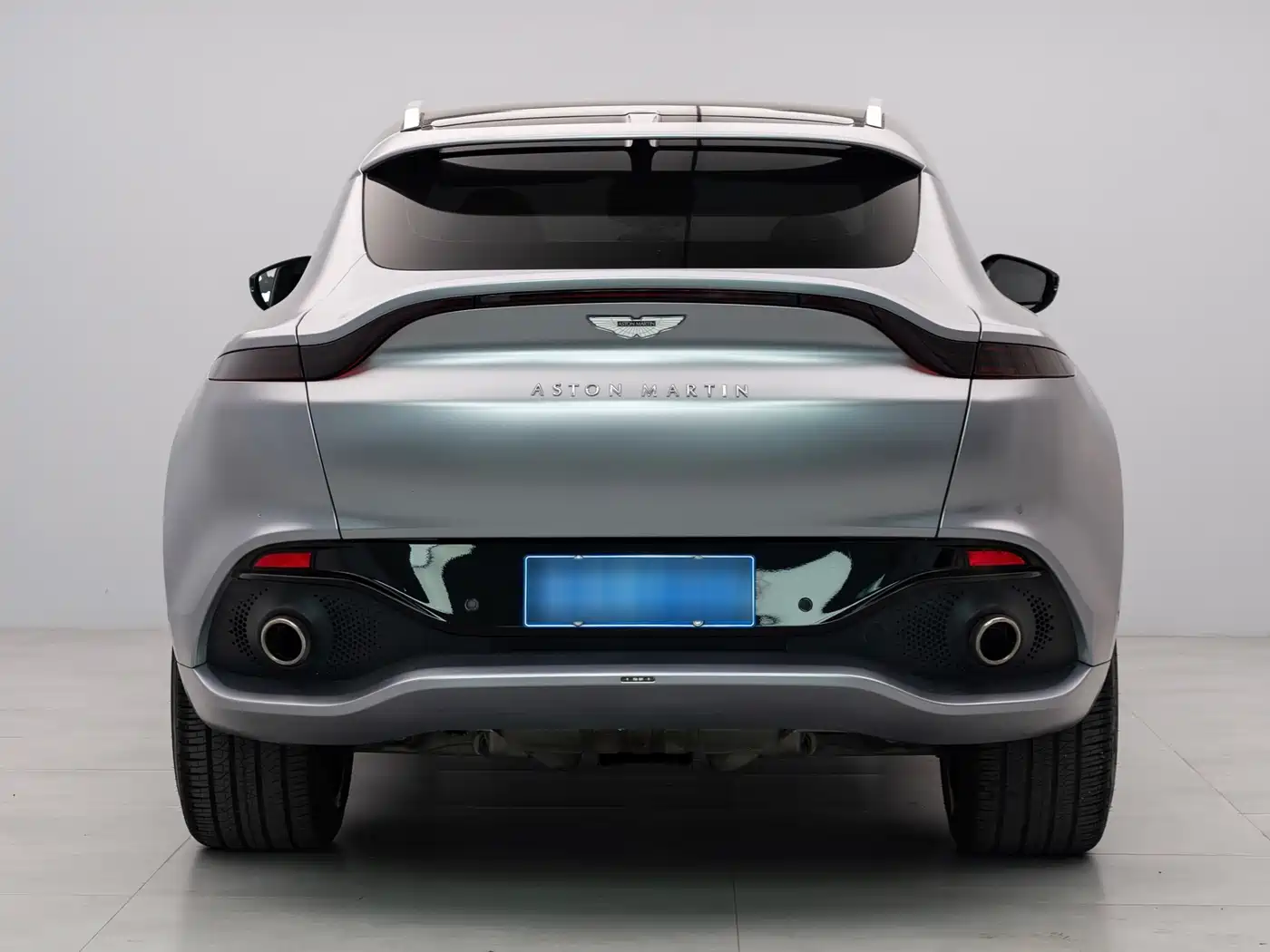 Aston Martin DBX 2022 2022 3.0T STRAIGHT-SIX