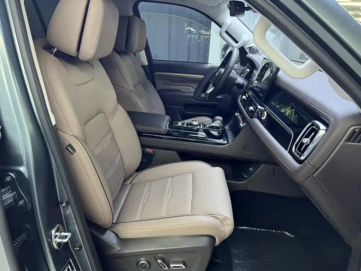 BAIC ORV Beijing Off-Road BJ60 2022 Model 2.0T 11th Edition 5-Seater фото 13