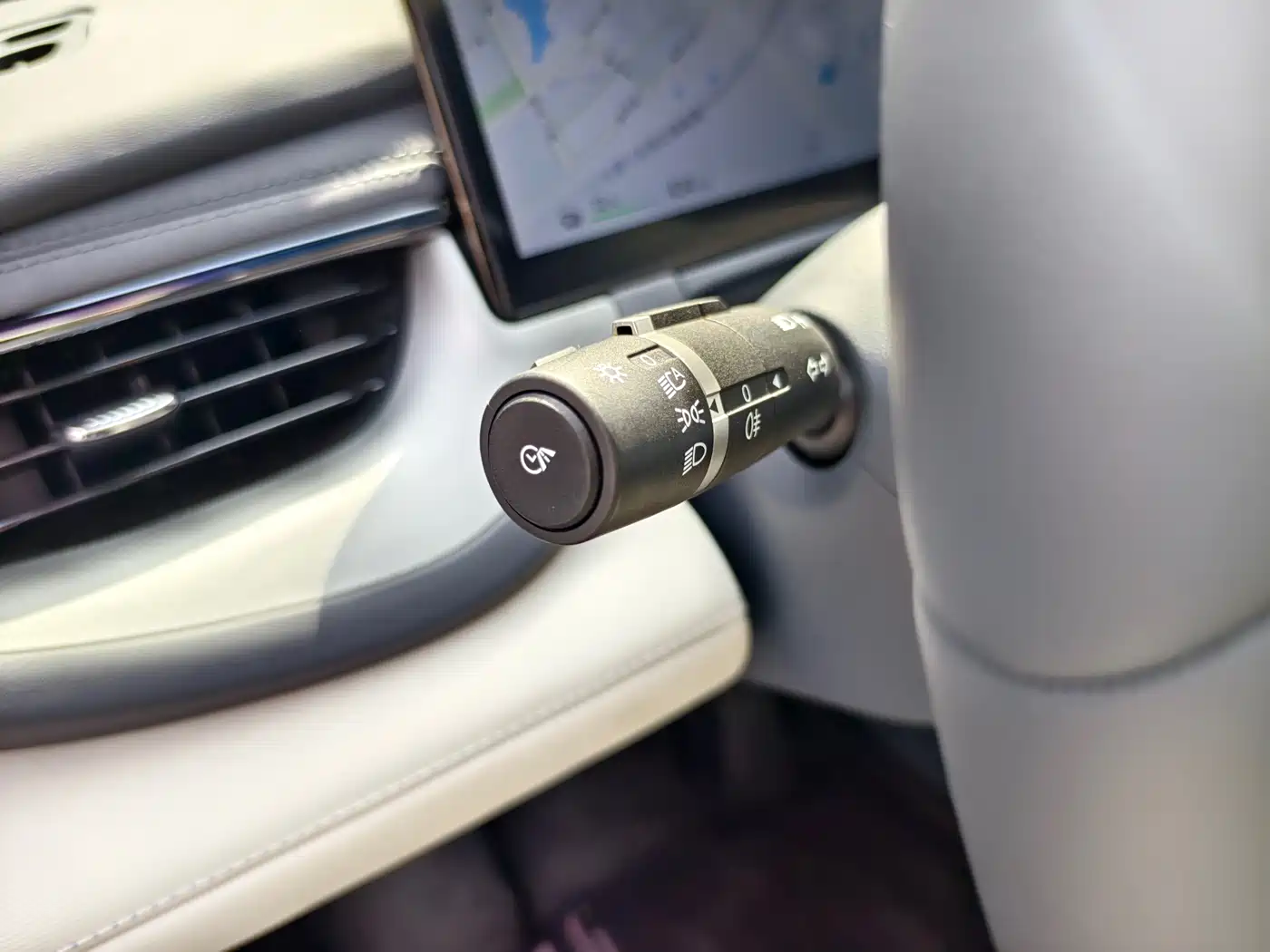 BYD Seal 06GT 2025 605 Heatwave Edition фото 10