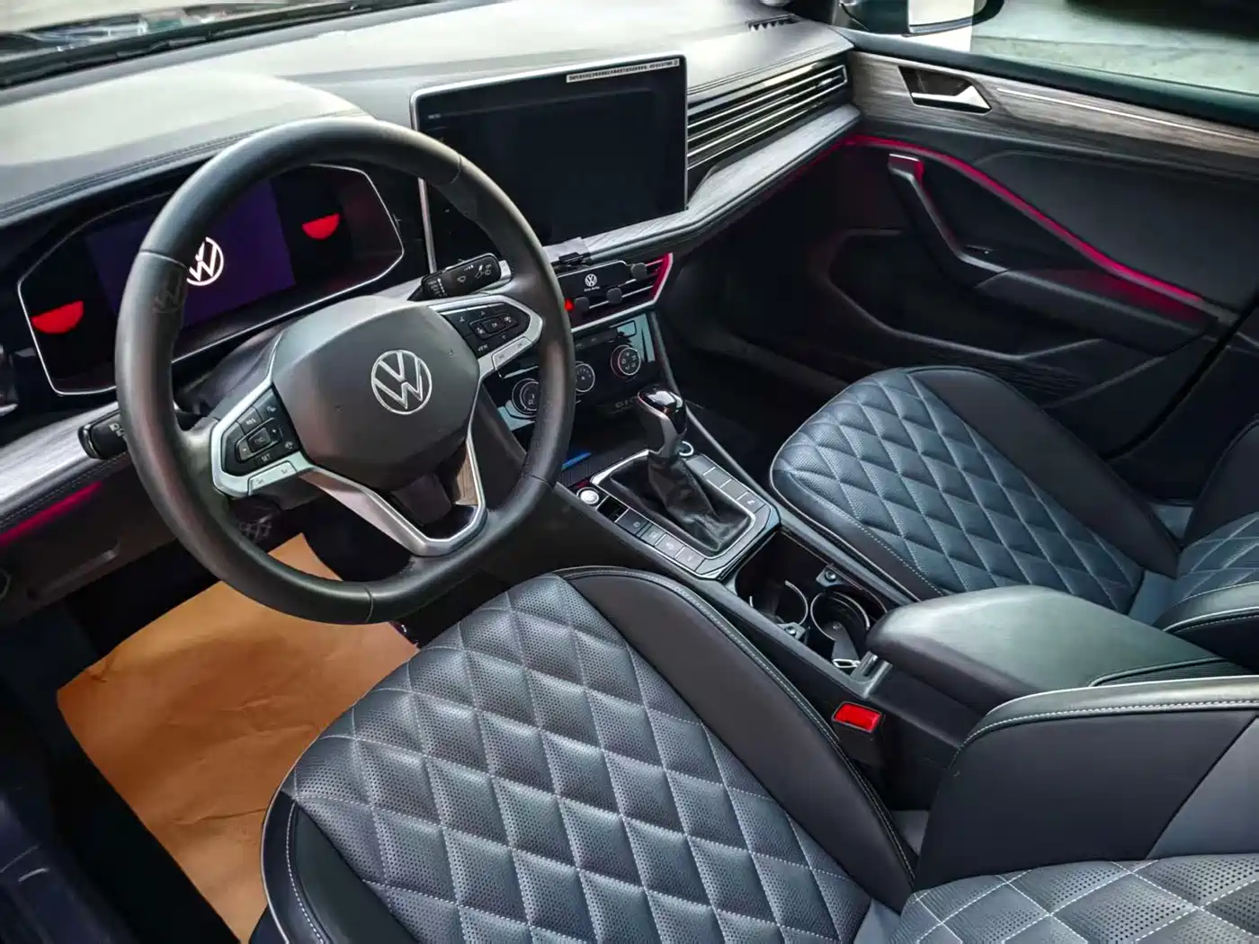 Volkswagen Sagitar 2023 300TSI DSG Surpassing Edition фото 10