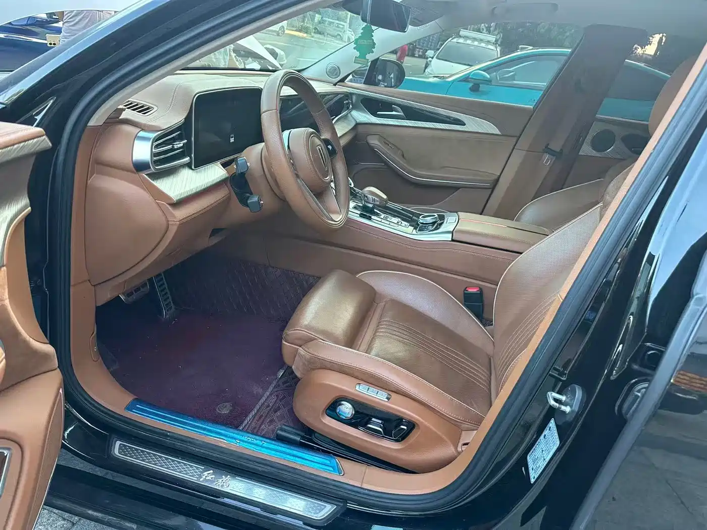 Фото 3 - Hongqi H9