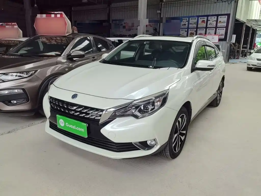 Venucia T90 2018 2018 2.0L CVT Smart Connection Intelligent Edition China V
