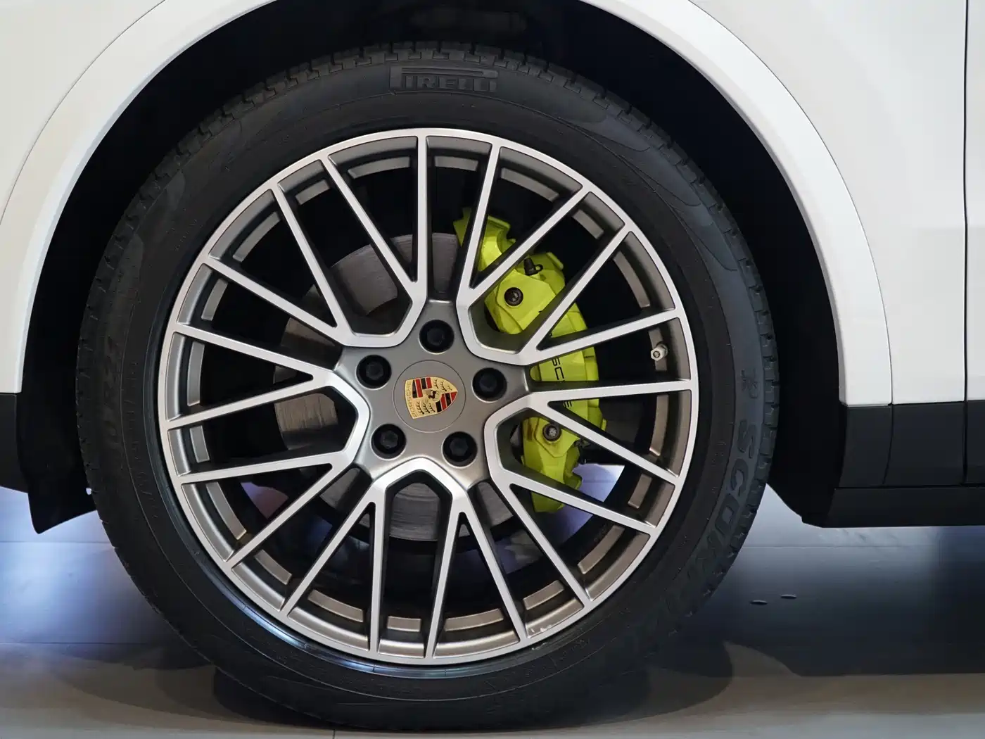 PORSCHE CAYENNE NEW ENERGY